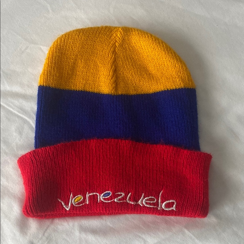 Venezuela 🇻🇪 Beanie - Red, Blue, Yellow
